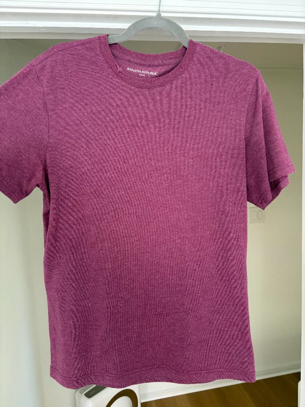 Banana Republic Men's Medium Maroon Shirt